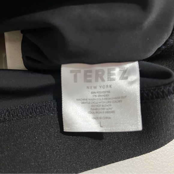 Terez Racerback Sports Bra Size Large Black Rainbow Sound Waves Scoop Neck - Picture 4 of 5